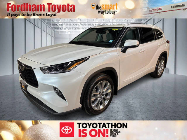 2022 Toyota Highlander Limited AWD photo