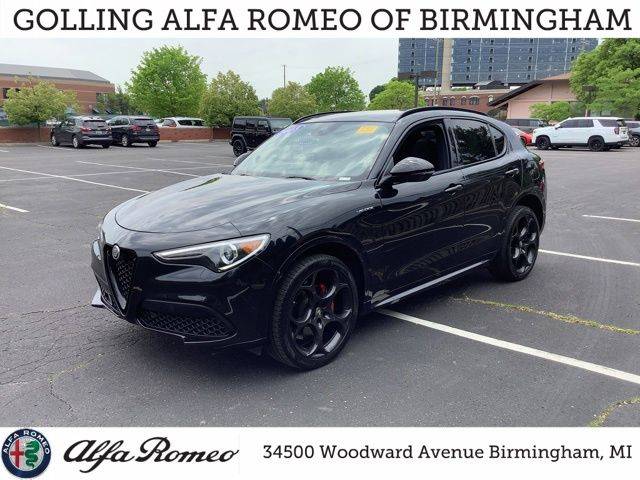 2023 Alfa Romeo Stelvio Veloce AWD photo