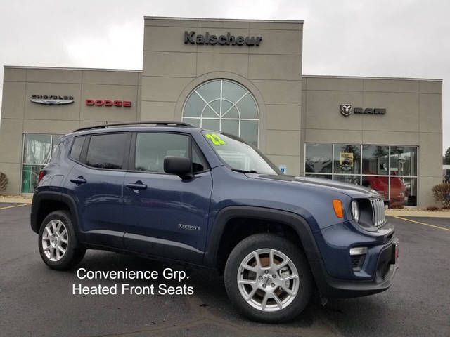 2022 Jeep Renegade Latitude 4WD photo