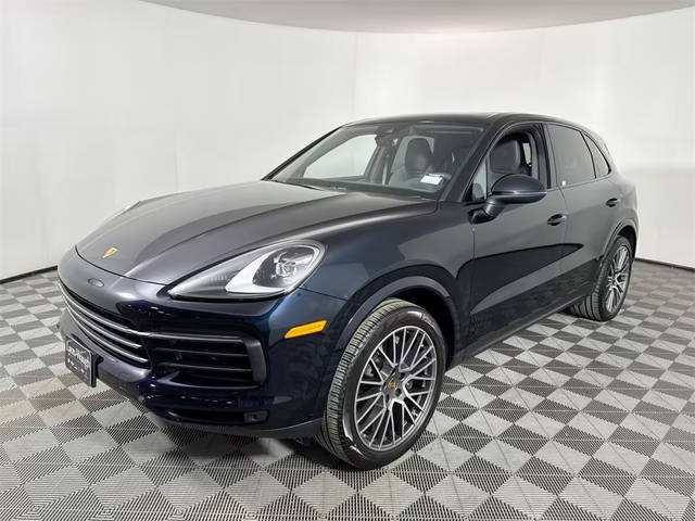 2022 Porsche Cayenne  AWD photo