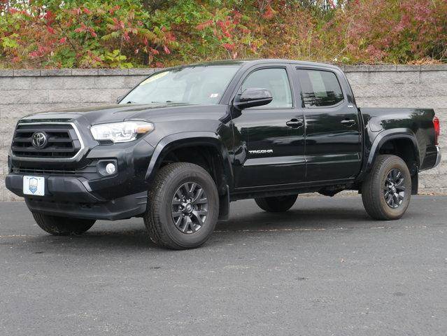 2022 Toyota Tacoma SR5 4WD photo
