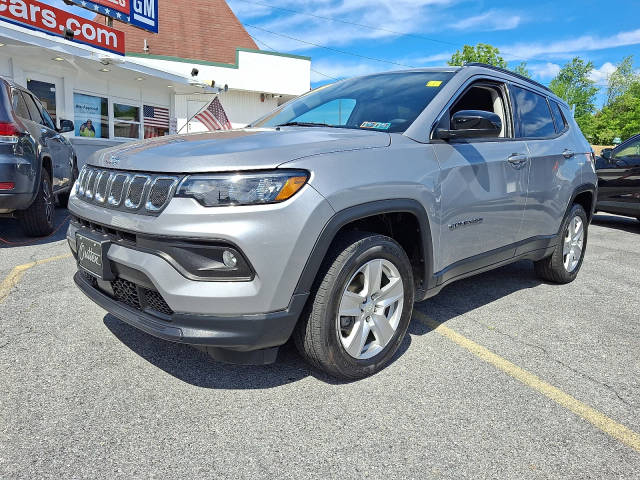 2022 Jeep Compass Latitude 4WD photo