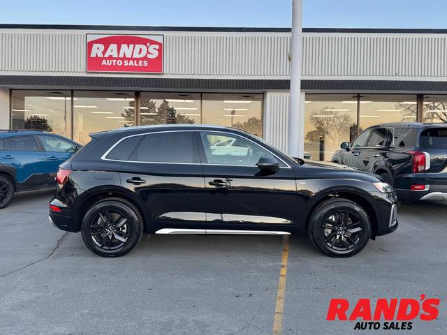 2022 Audi Q5 S line Premium AWD photo
