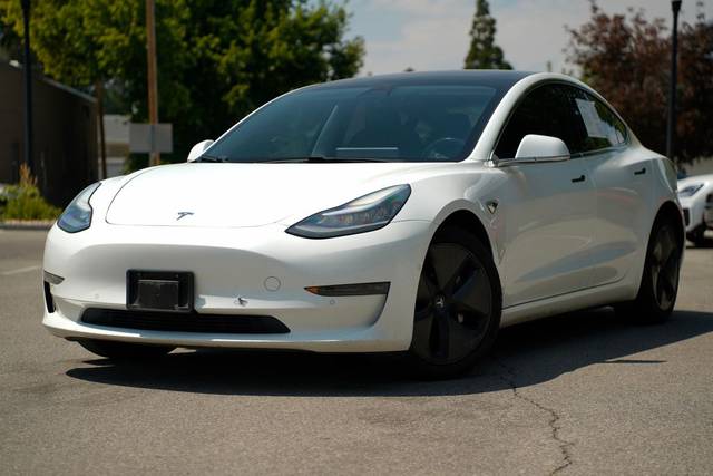 2018 Tesla Model 3 Long Range Battery AWD photo