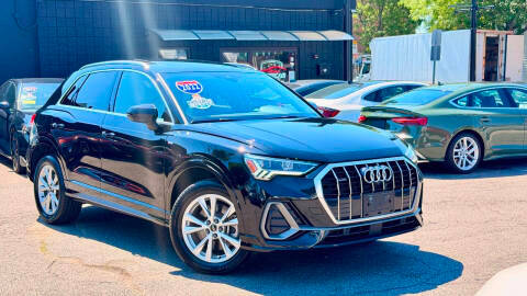 2022 Audi Q3 S line Premium Plus AWD photo