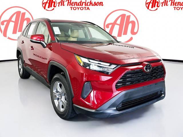 2022 Toyota RAV4 XLE FWD photo