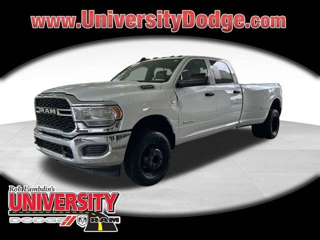 2022 Ram 3500 Tradesman 4WD photo