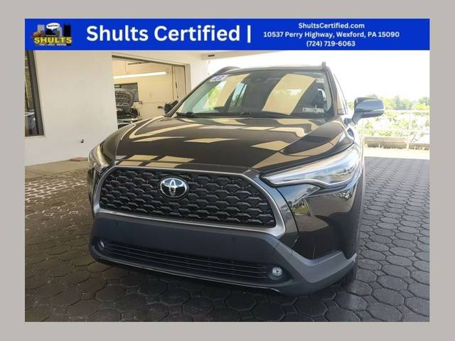 2022 Toyota Corolla Cross XLE AWD photo