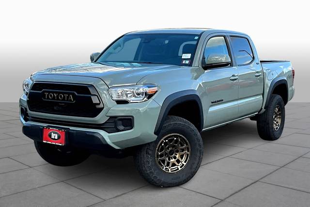 2022 Toyota Tacoma SR5 4WD photo