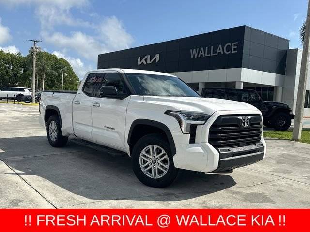 2022 Toyota Tundra SR5 4WD photo