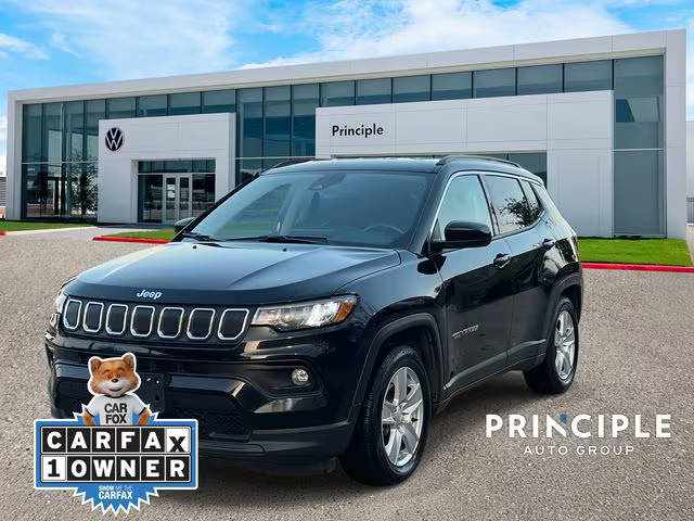 2022 Jeep Compass Latitude FWD photo