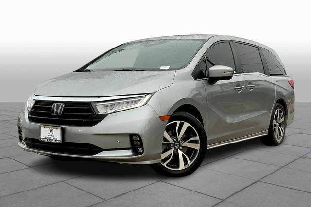 2023 Honda Odyssey Touring FWD photo