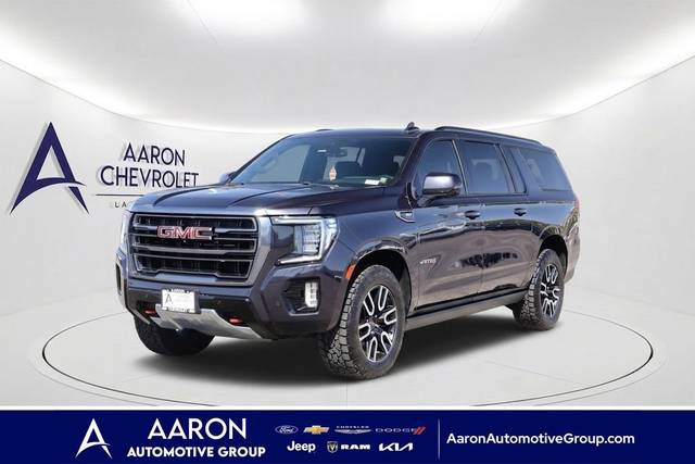 2023 GMC Yukon XL AT4 4WD photo