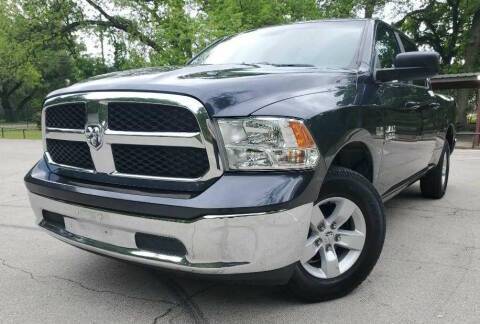 2020 Ram 1500 SLT RWD photo