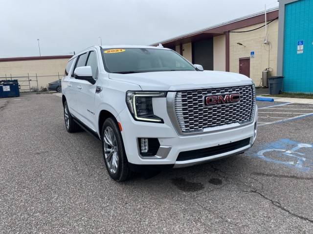 2021 GMC Yukon XL Denali RWD photo