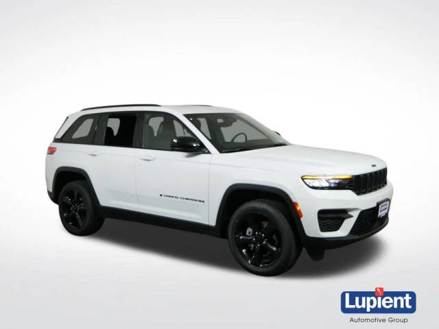 2023 Jeep Grand Cherokee Altitude 4WD photo
