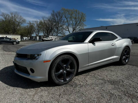 2015 Chevrolet Camaro LS RWD photo