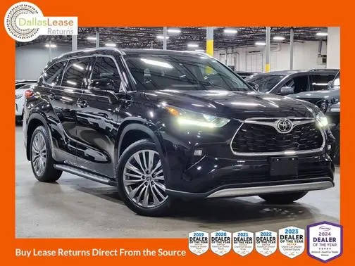 2022 Toyota Highlander Platinum FWD photo