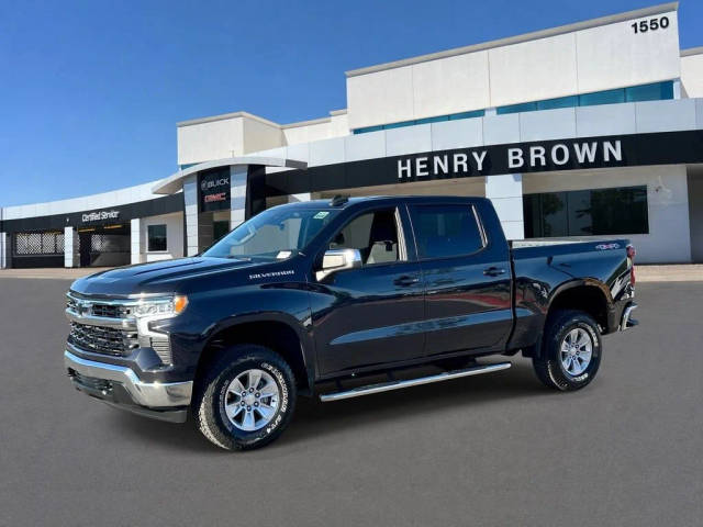 2022 Chevrolet Silverado 1500 LT 4WD photo