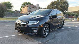 2018 Honda Odyssey Elite FWD photo