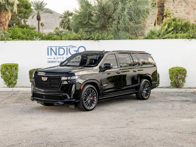 2023 Cadillac Escalade ESV AWD V-Series AWD photo