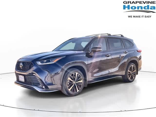 2022 Toyota Highlander XSE AWD photo