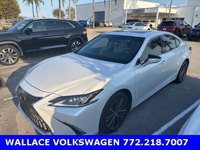 2022 Lexus ES ES 350 FWD photo