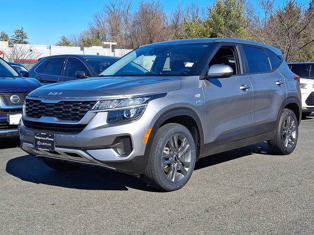 2023 Kia Seltos LX AWD photo