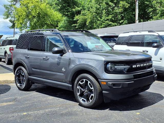 2022 Ford Bronco Sport Outer Banks 4WD photo