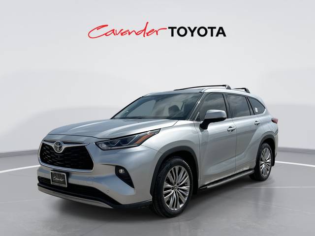 2022 Toyota Highlander Platinum AWD photo