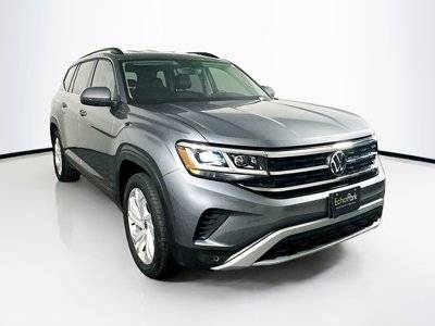 2023 Volkswagen Atlas 3.6L V6 SE w/Technology FWD photo