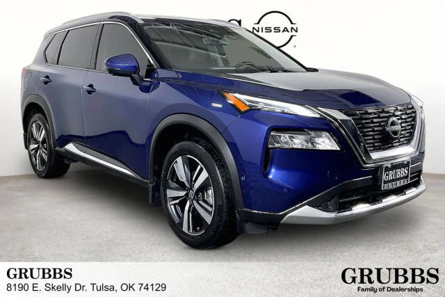 2022 Nissan Rogue Platinum FWD photo