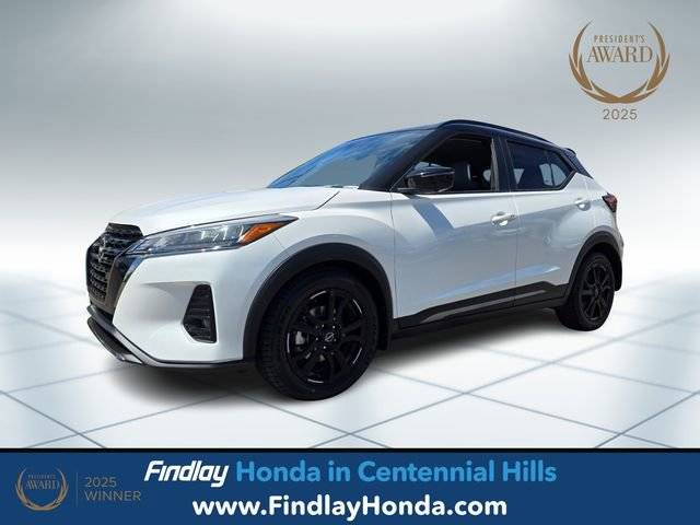2023 Nissan Kicks SR FWD photo