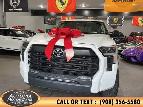 2022 Toyota Tundra SR5 4WD photo