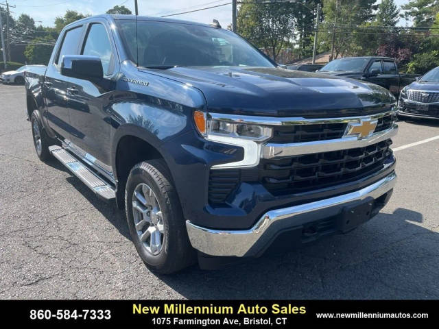 2022 Chevrolet Silverado 1500 LT 4WD photo