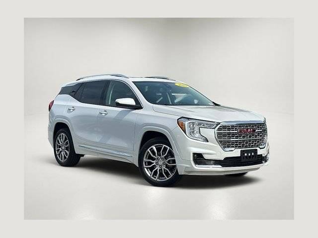 2022 GMC Terrain Denali AWD photo