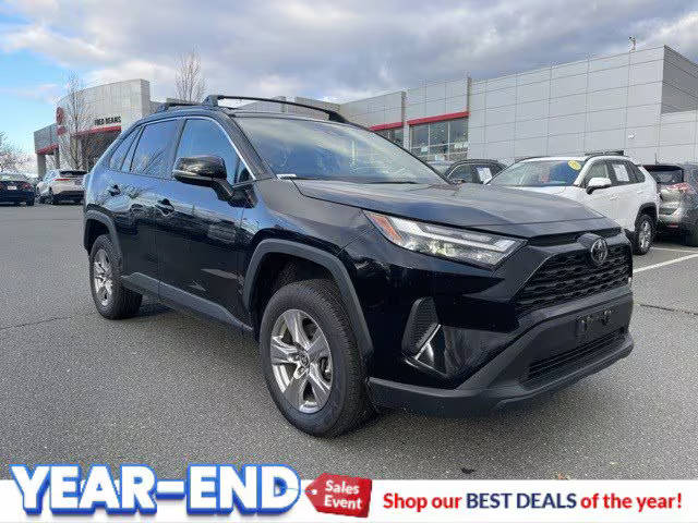 2022 Toyota RAV4 XLE AWD photo