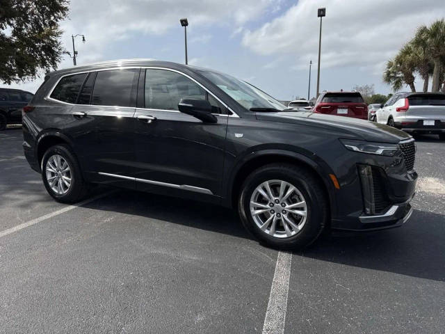 2023 Cadillac XT6 FWD Luxury FWD photo