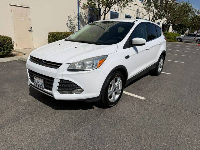 2015 Ford Escape SE FWD photo