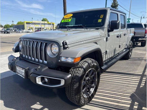 2022 Jeep Gladiator Overland 4WD photo
