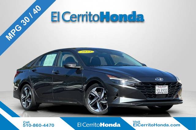 2023 Hyundai Elantra SEL FWD photo