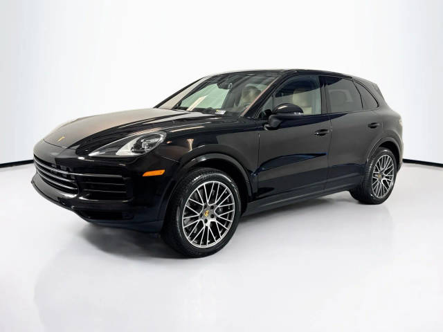 2023 Porsche Cayenne Platinum Edition AWD photo