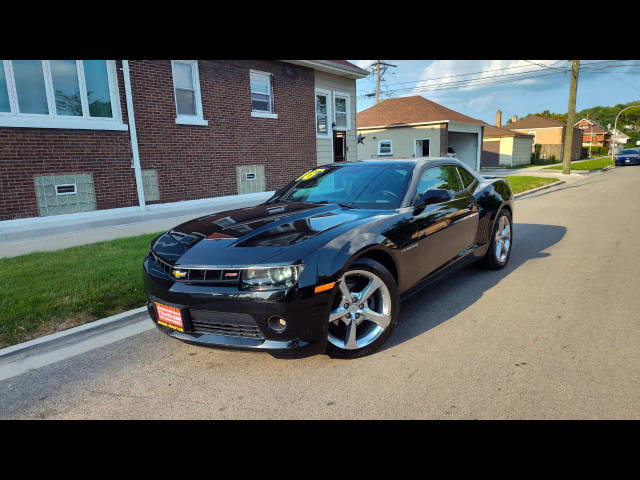 2015 Chevrolet Camaro LT RWD photo
