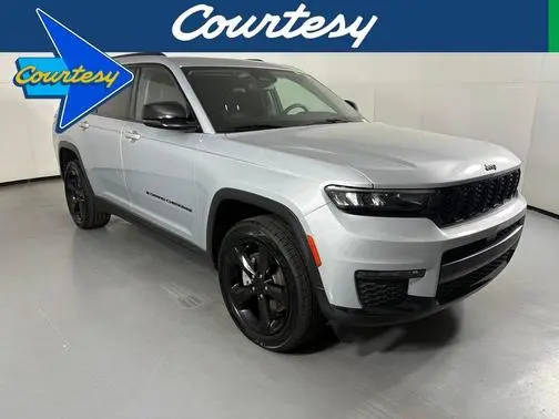 2023 Jeep Grand Cherokee L Limited 4WD photo