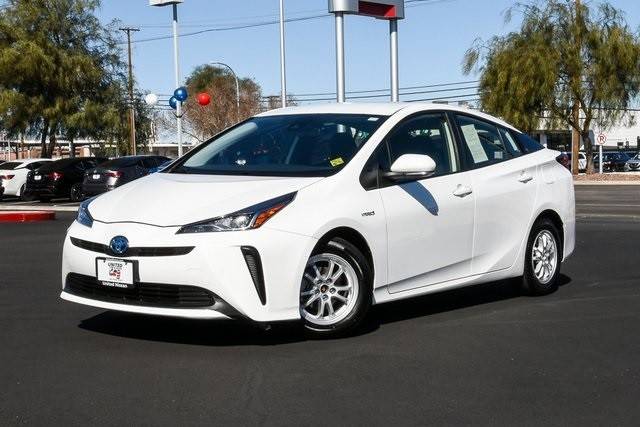 2021 Toyota Prius L Eco FWD photo