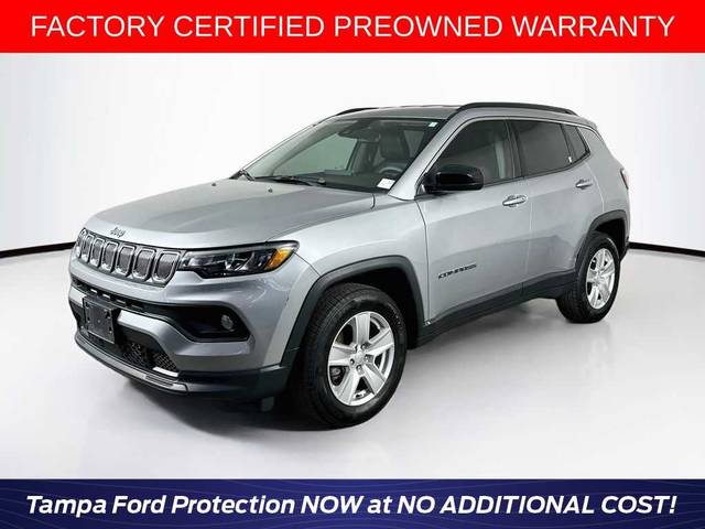 2022 Jeep Compass Latitude 4WD photo