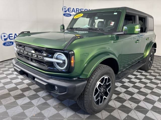 2022 Ford Bronco 4 Door Outer Banks 4WD photo