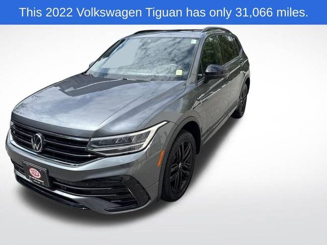 2022 Volkswagen Tiguan SE R-Line Black AWD photo