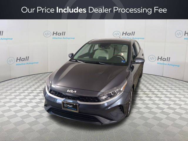 2023 Kia Forte LXS FWD photo