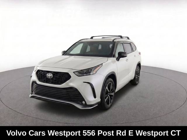 2022 Toyota Highlander XSE AWD photo